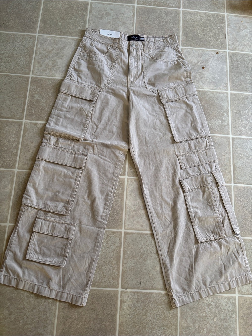 refuge Beige Wide-Leg Cargo Joggers